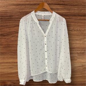 Xhilaration White & Black Diamond Print Button Down Blouse